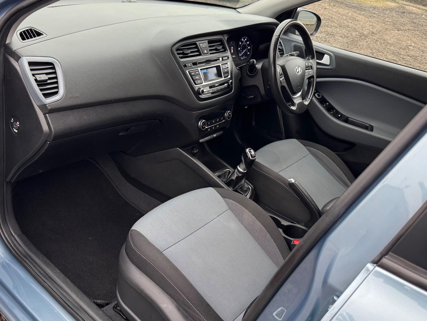 Used Hyundai i20 2015 for sale - 76840742: Photo 31