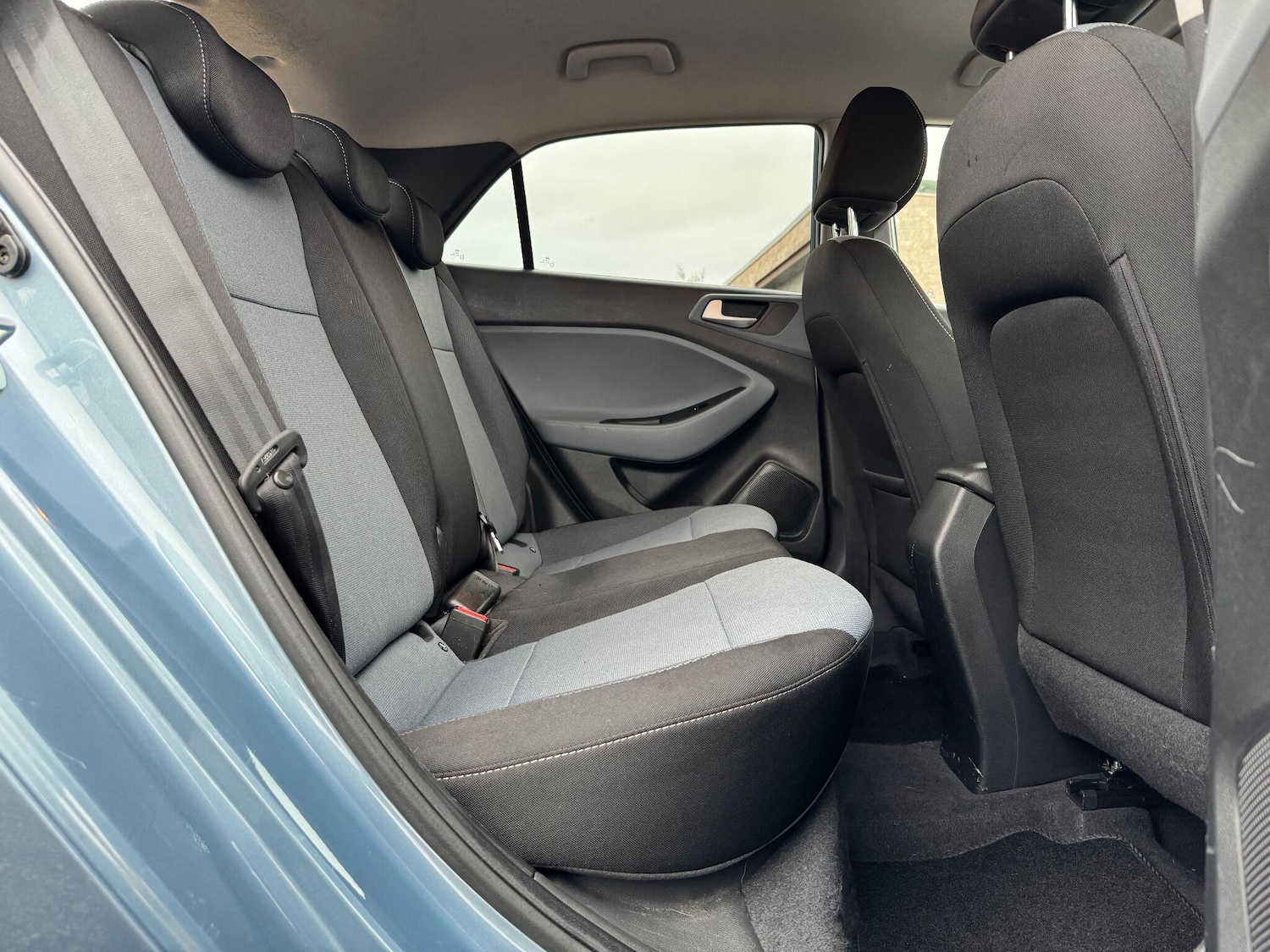 Used Hyundai i20 2015 for sale - 76840742: Photo 38