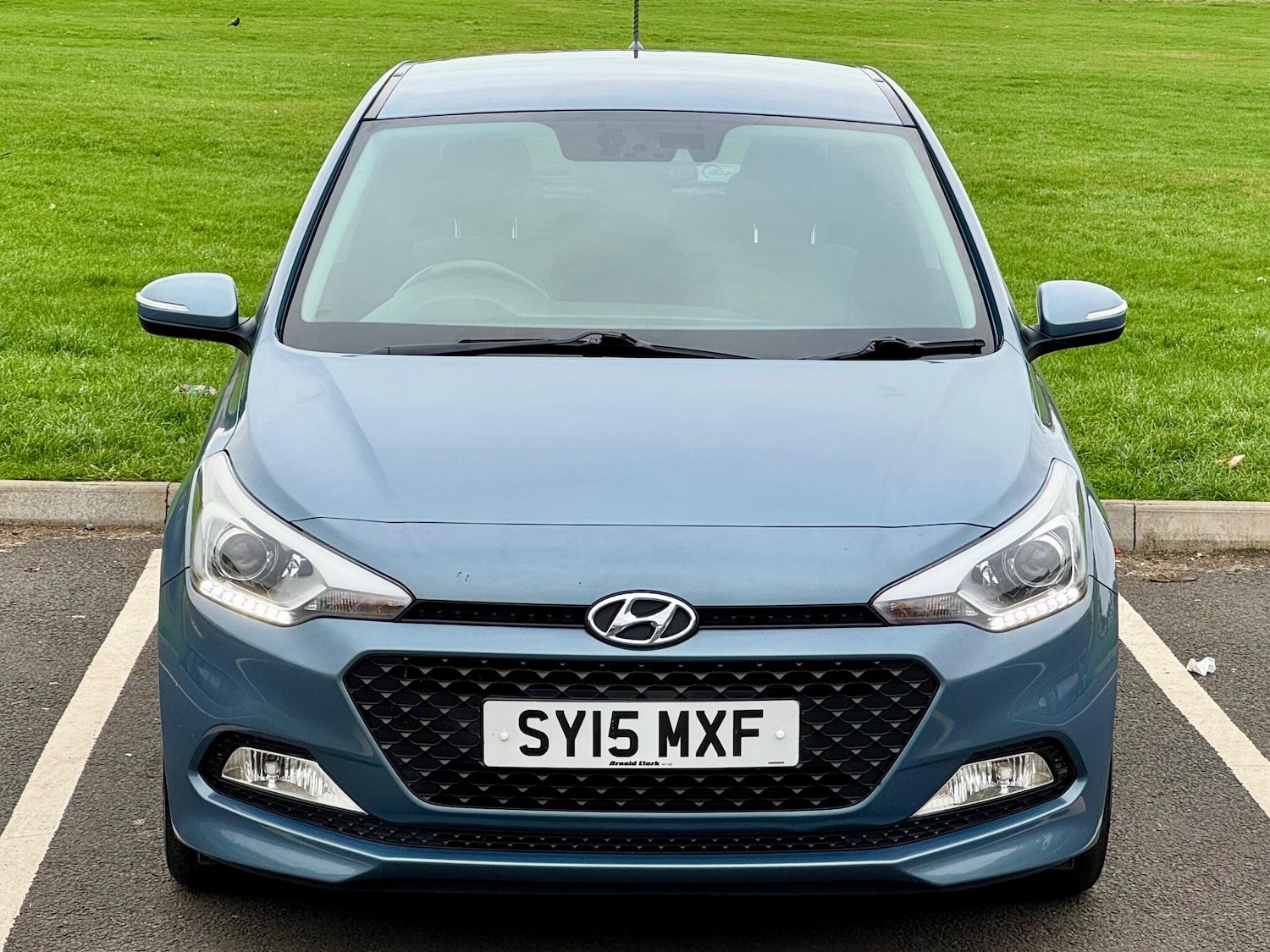 Used Hyundai i20 2015 for sale - 76840742: Photo 8