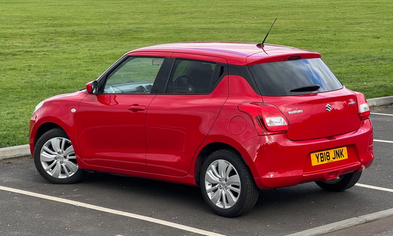 Used Suzuki Swift 2018 for sale - 76840730: Photo 13