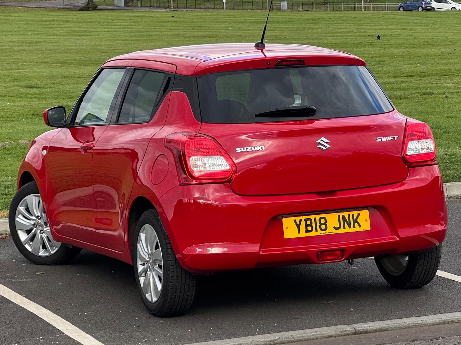 Used Suzuki Swift 2018 for sale - 76840730: Photo 14