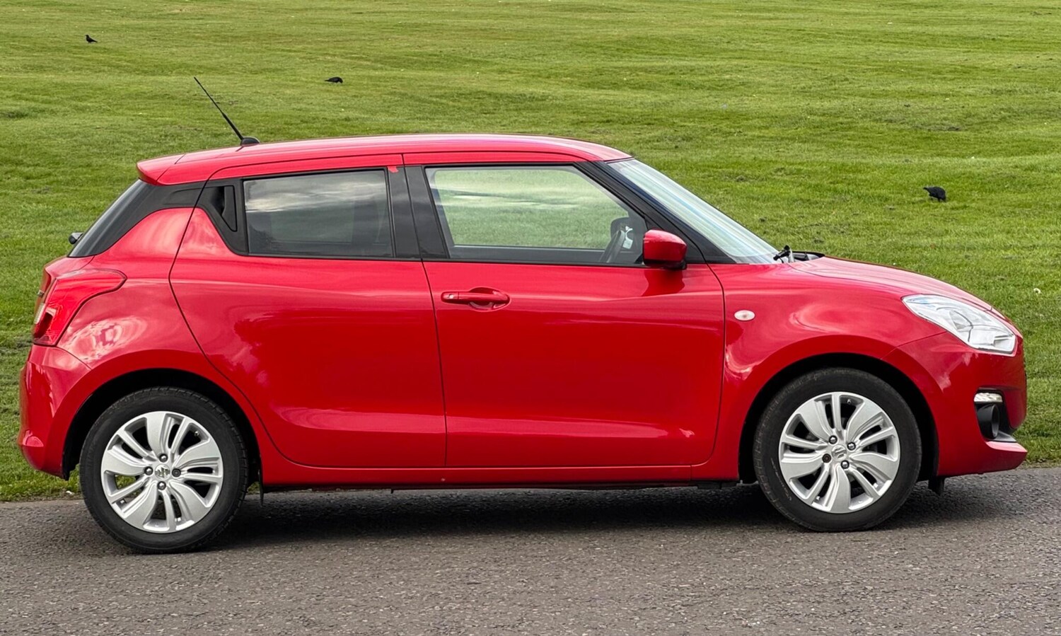 Used Suzuki Swift 2018 for sale - 76840730: Photo 19