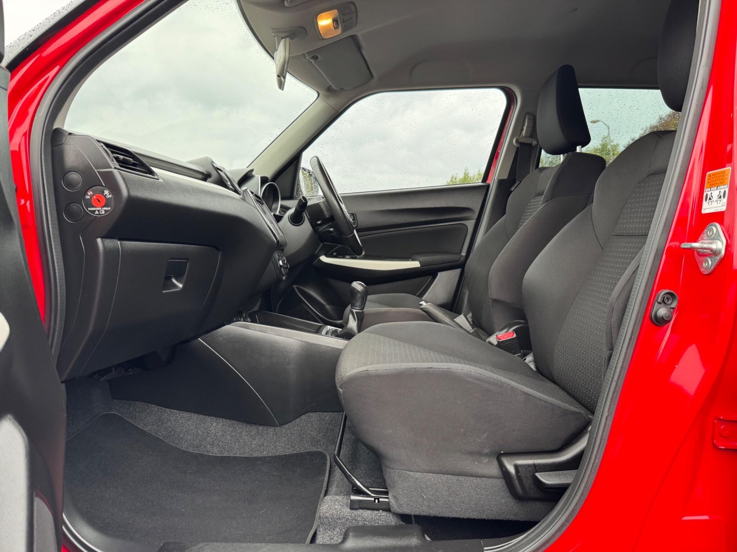 Used Suzuki Swift 2018 for sale - 76840730: Photo 32