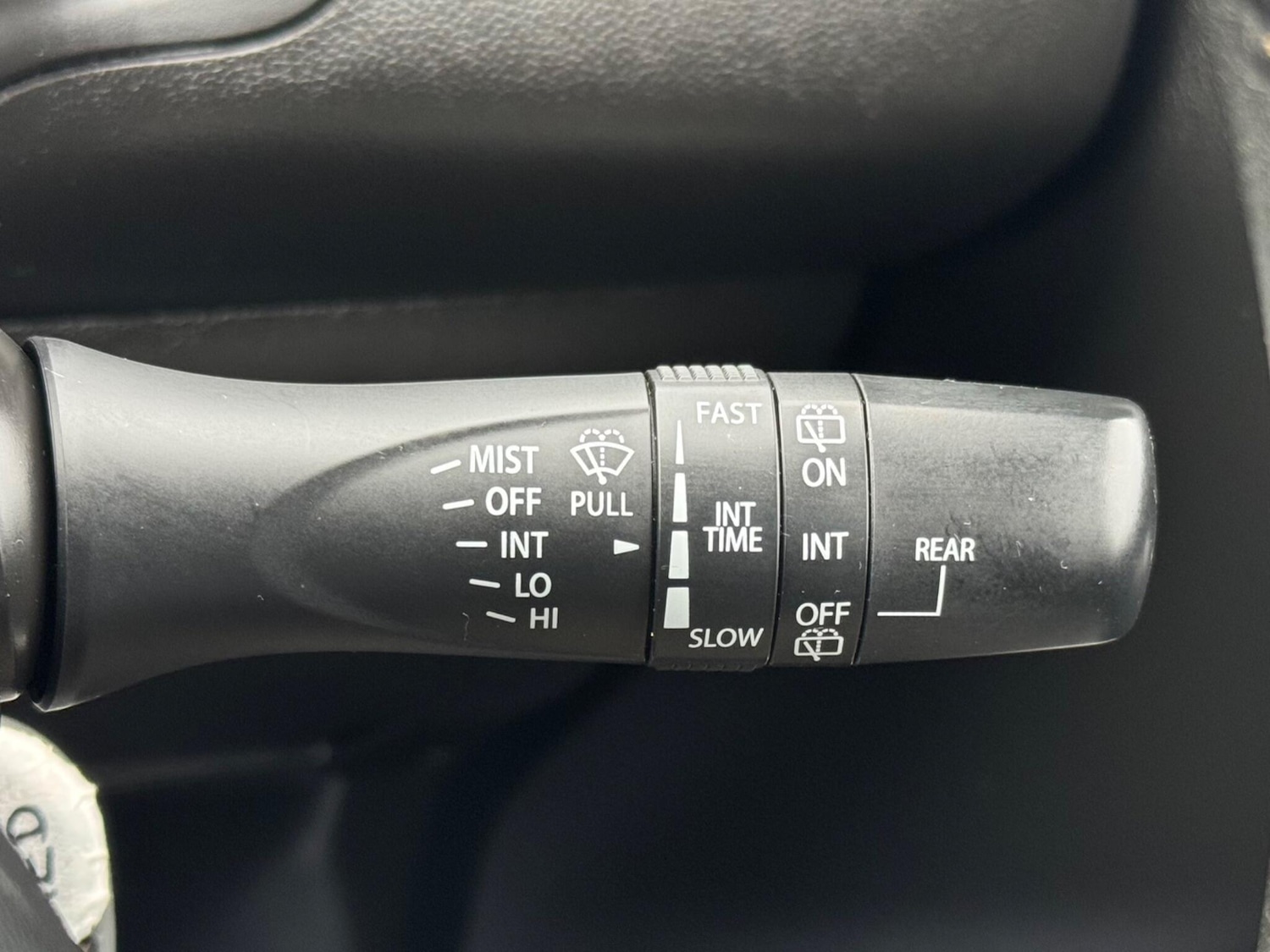 Used Suzuki Swift 2018 for sale - 76840730: Photo 44