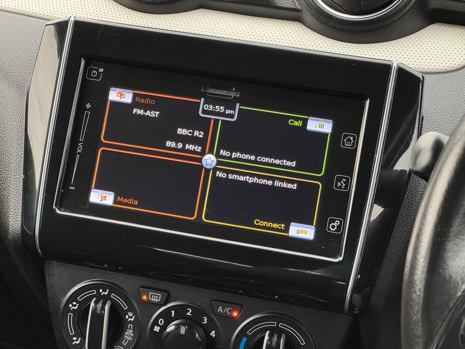 Used Suzuki Swift 2018 for sale - 76840730: Photo 49