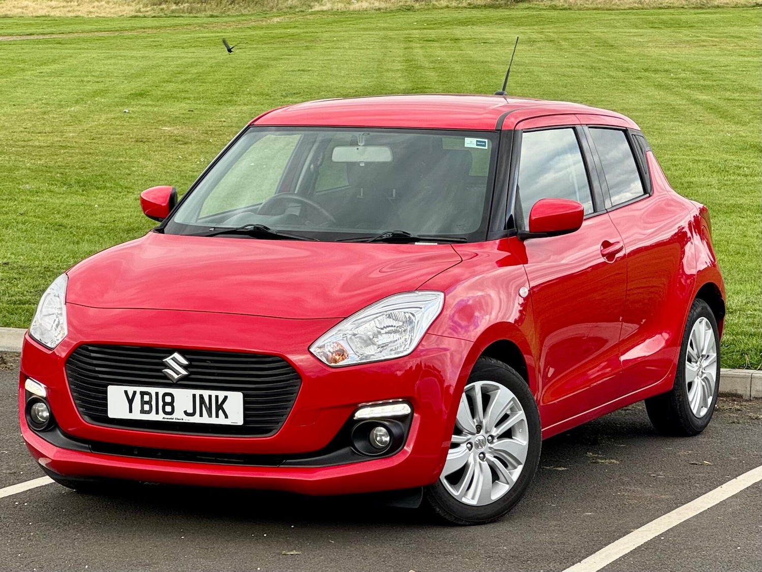 Used Suzuki Swift 2018 for sale - 76840730: Photo 9