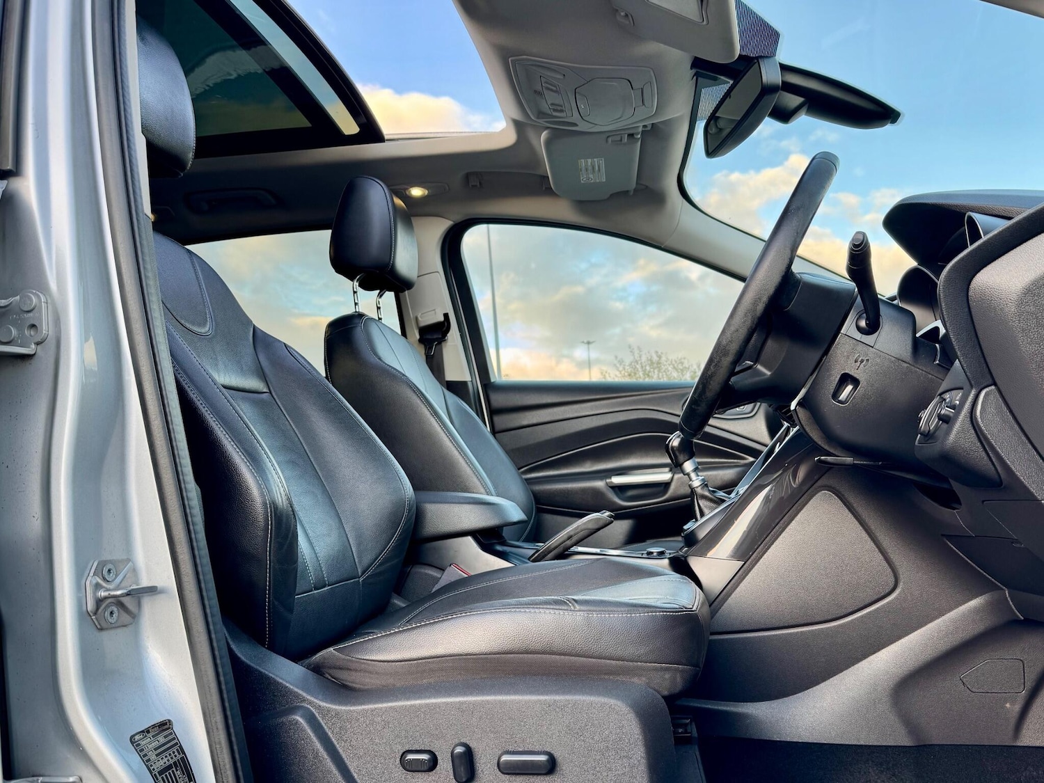 Used Ford Kuga 2014 for sale - 76840743: Photo 22