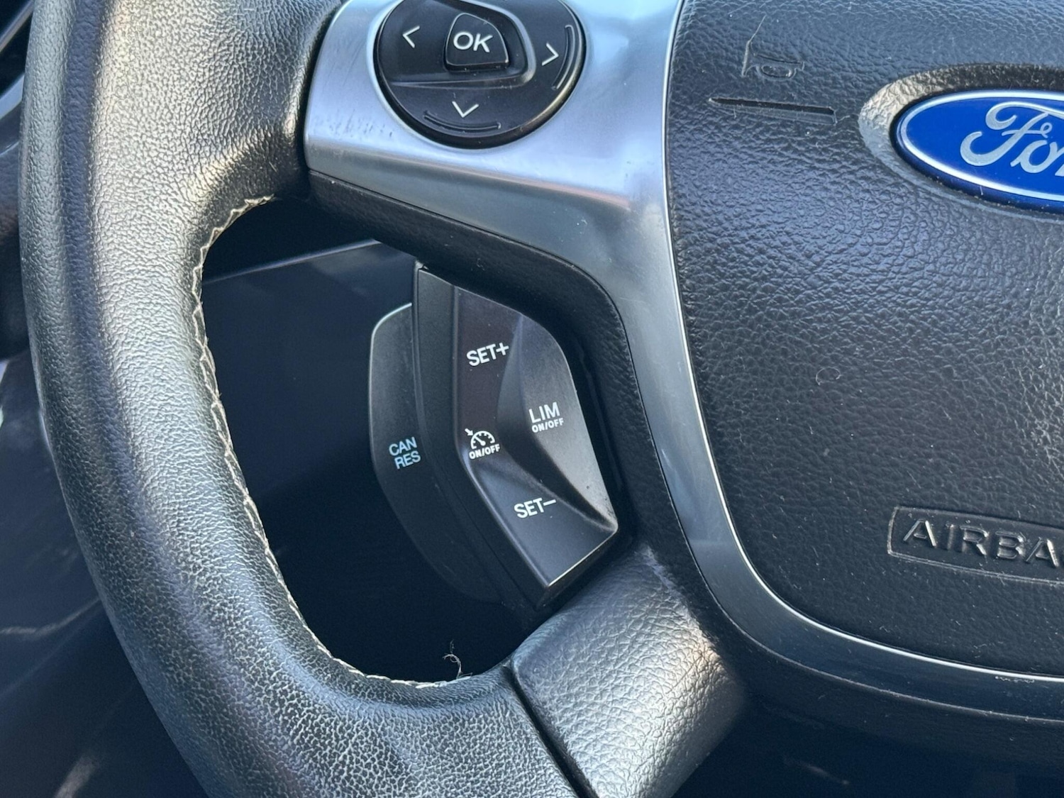 Used Ford Kuga 2014 for sale - 76840743: Photo 40