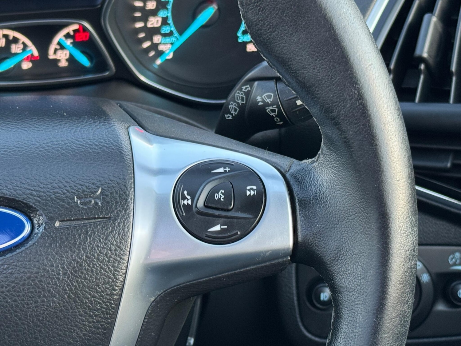 Used Ford Kuga 2014 for sale - 76840743: Photo 41