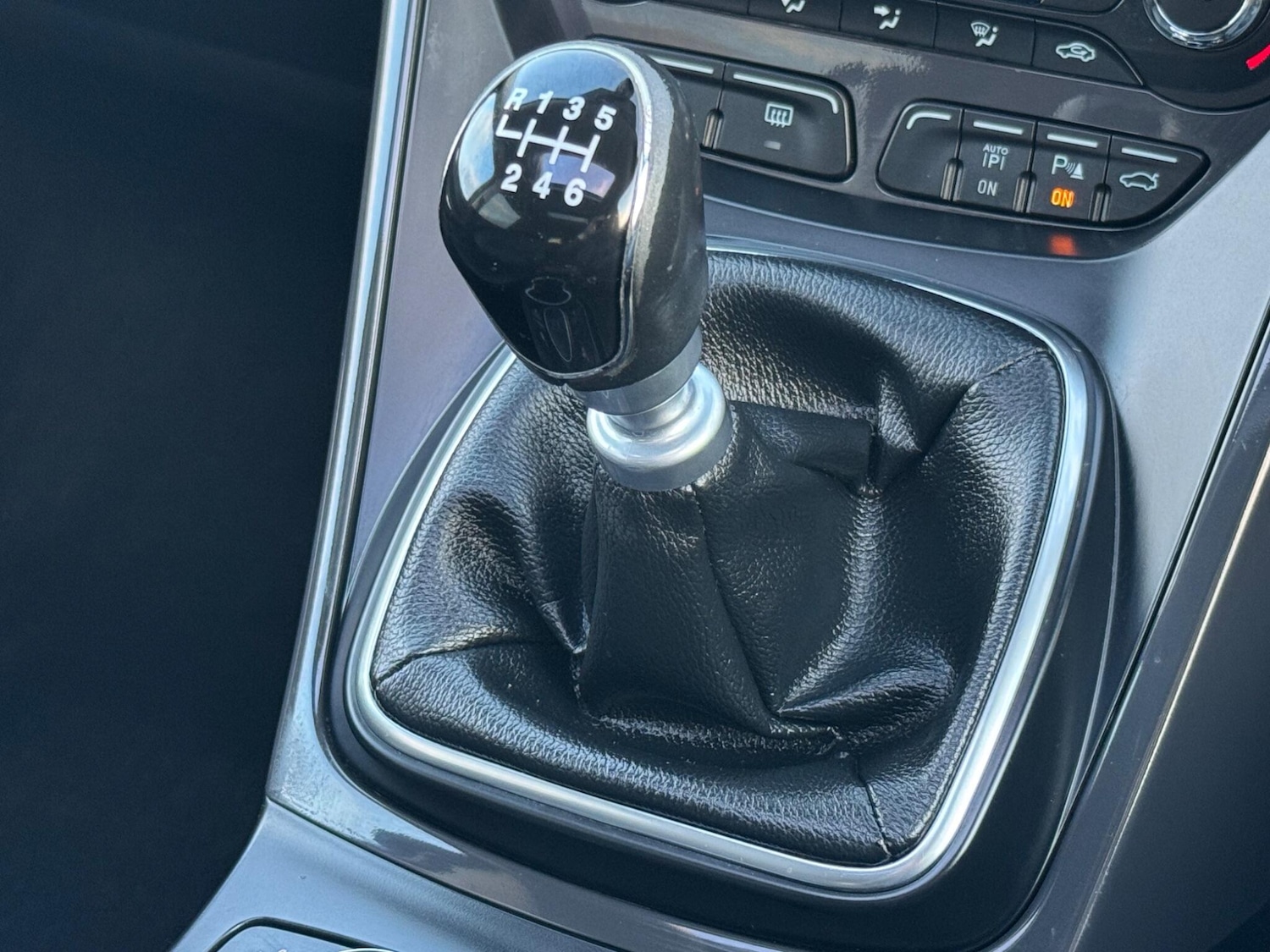 Used Ford Kuga 2014 for sale - 76840743: Photo 50