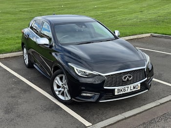 Used Infiniti Q30 2017 for sale - 79609042: Photo