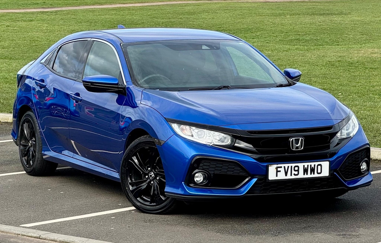 Used Honda Civic 2019 for sale - 77940302: Photo 2