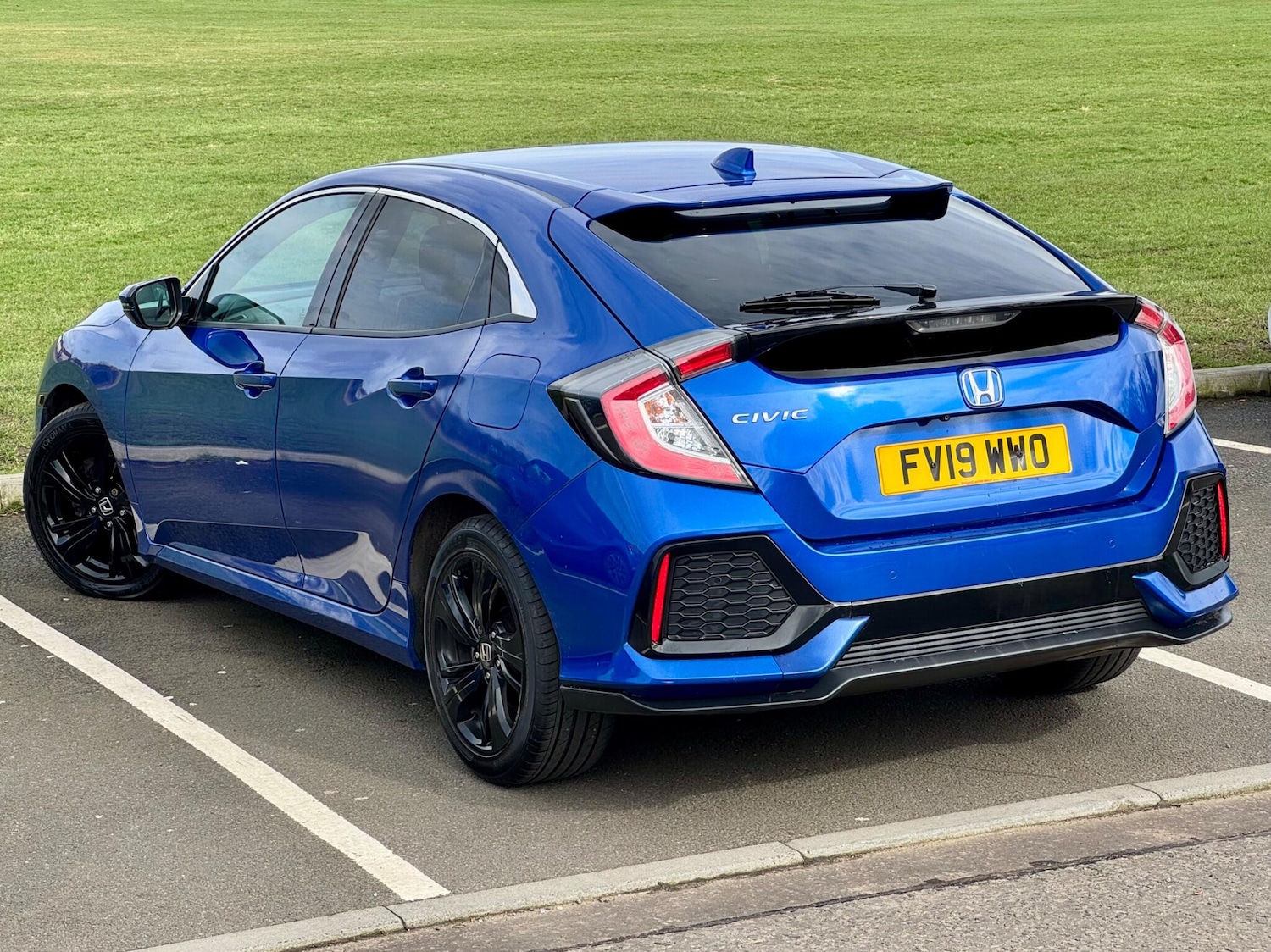 Used Honda Civic 2019 for sale - 77940302: Photo 7