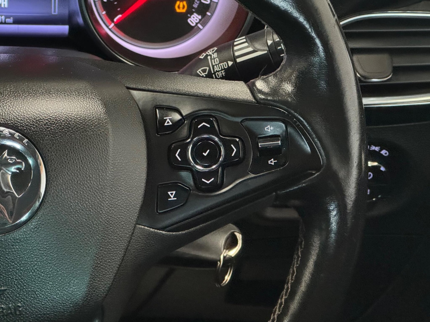 Used Vauxhall Astra 2017 for sale - 78062762: Photo 36