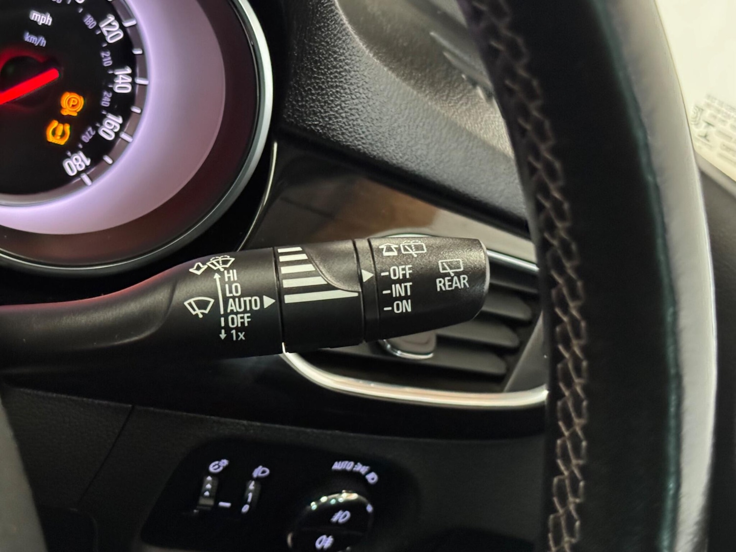 Used Vauxhall Astra 2017 for sale - 78062762: Photo 38