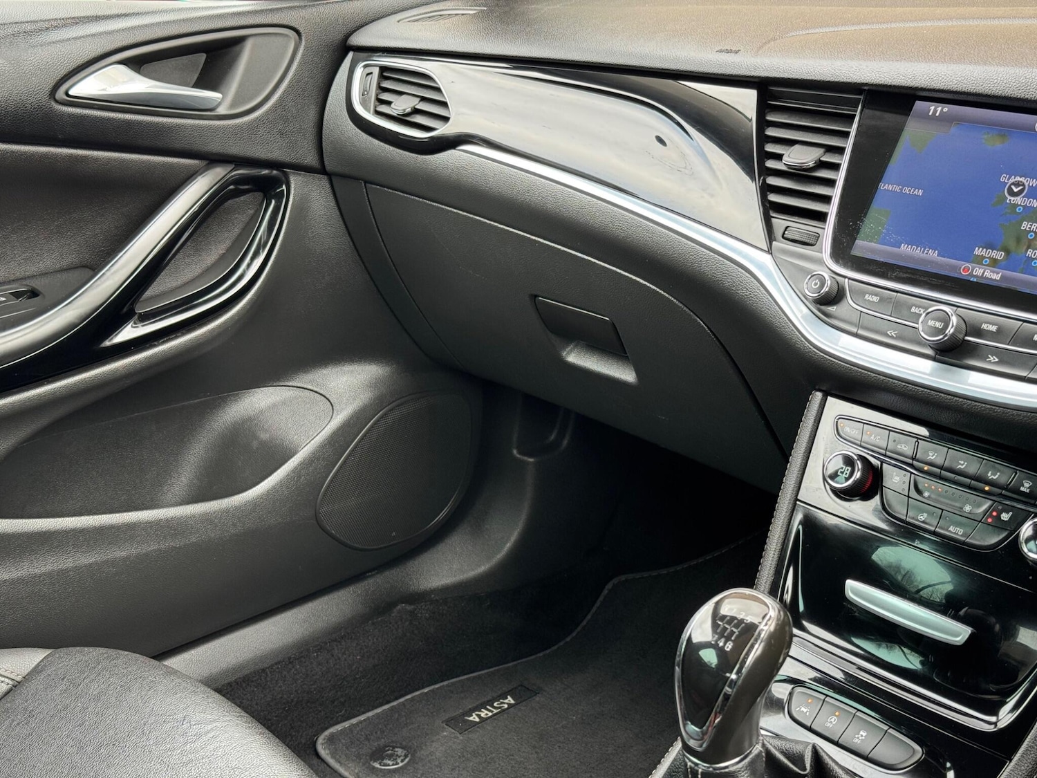 Used Vauxhall Astra 2017 for sale - 78062762: Photo 49