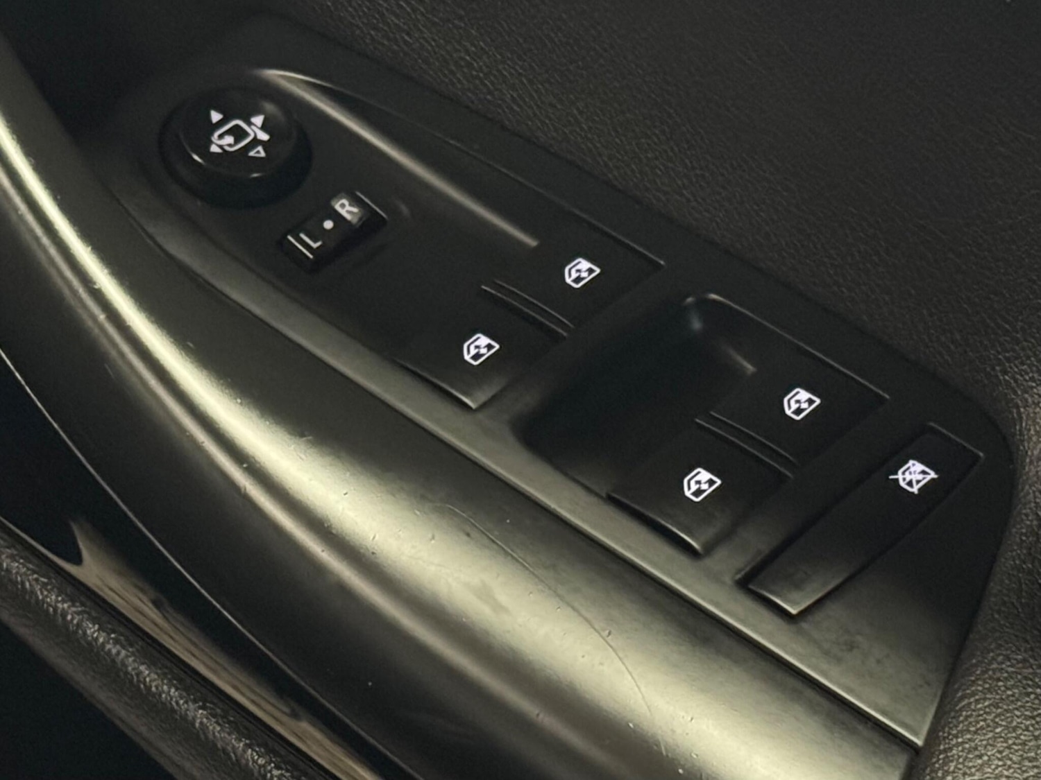 Used Vauxhall Astra 2017 for sale - 78062762: Photo 5