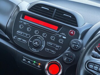 Used Honda Jazz 2012 for sale - 77020962: Photo