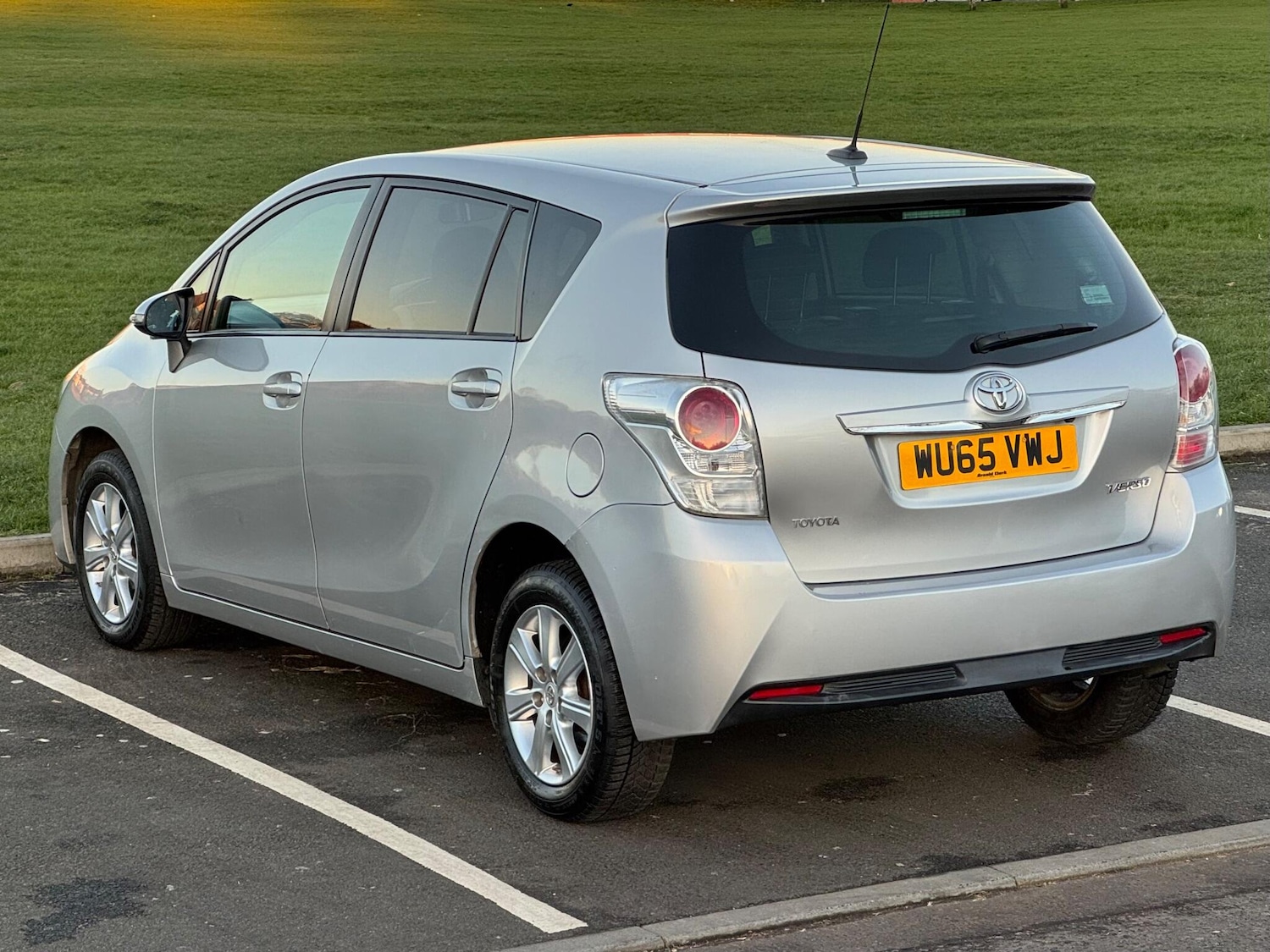 Used Toyota Verso 2015 for sale - 76839351: Photo 12