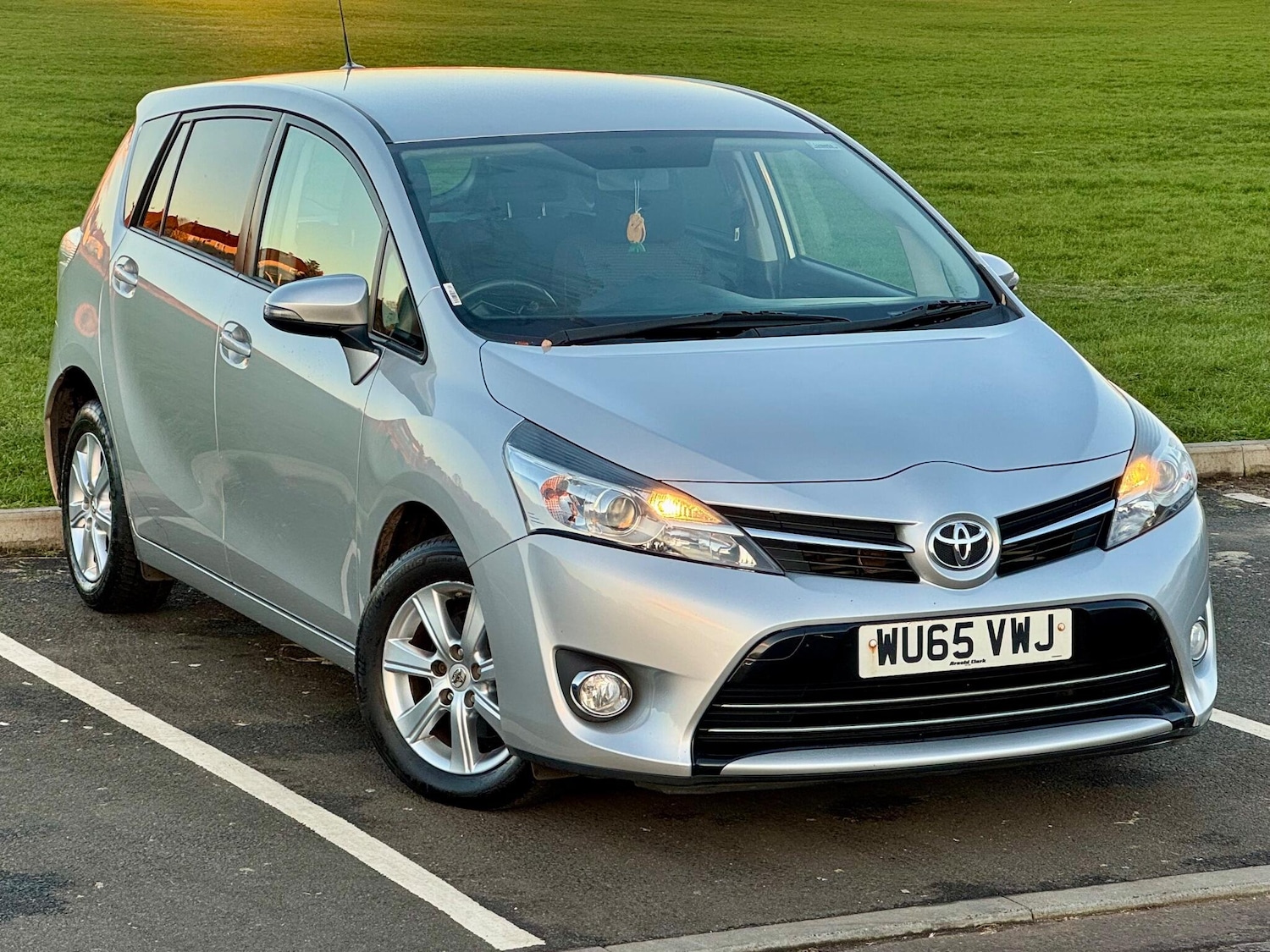 Used Toyota Verso 2015 for sale - 76839351: Photo 7