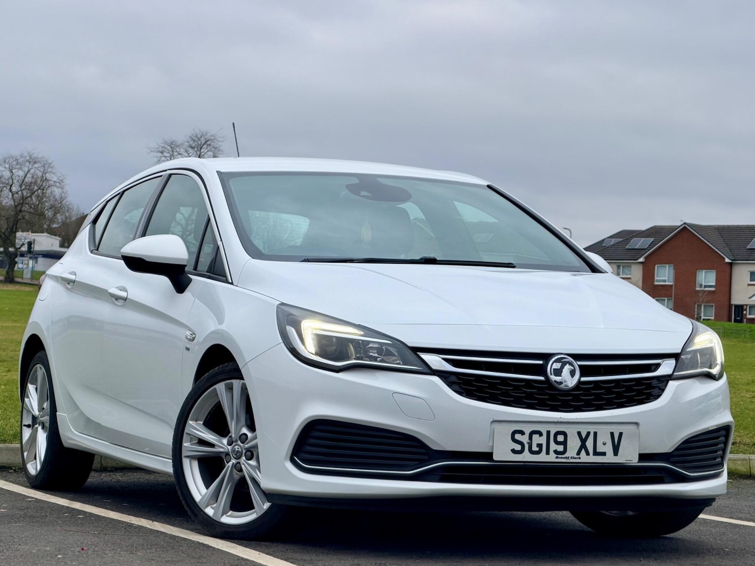 Used Vauxhall Astra 2019 for sale - 77330330: Photo 1