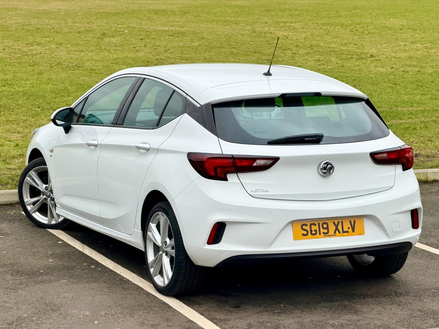 Used Vauxhall Astra 2019 for sale - 77330330: Photo 11