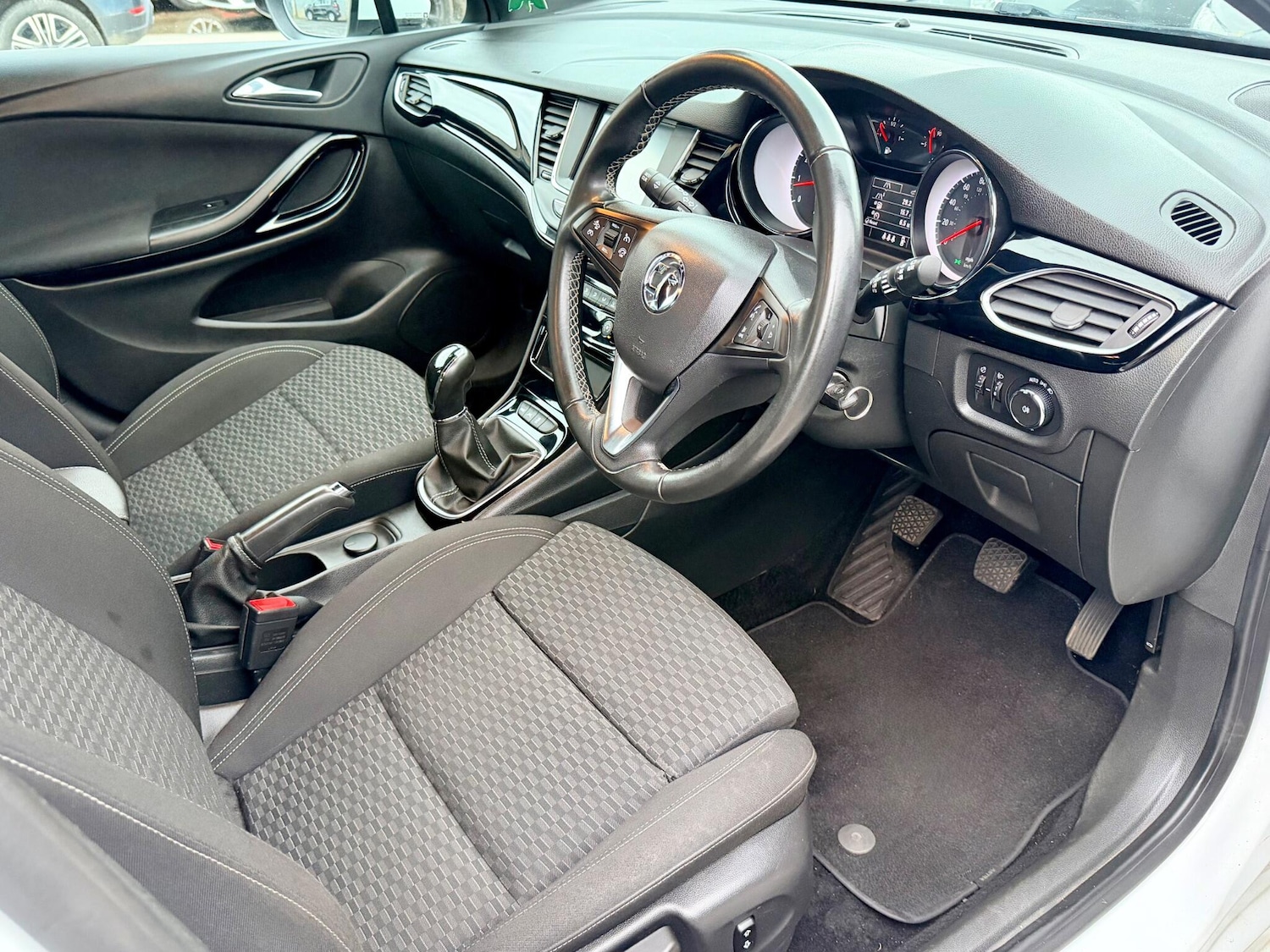 Used Vauxhall Astra 2019 for sale - 77330330: Photo 16