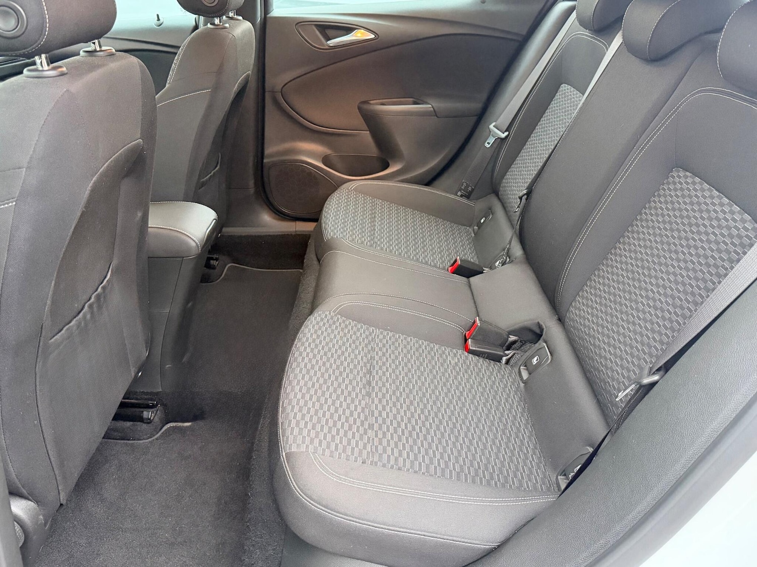 Used Vauxhall Astra 2019 for sale - 77330330: Photo 22