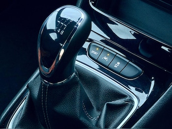 Used Vauxhall Astra 2019 for sale - 77330330: Photo