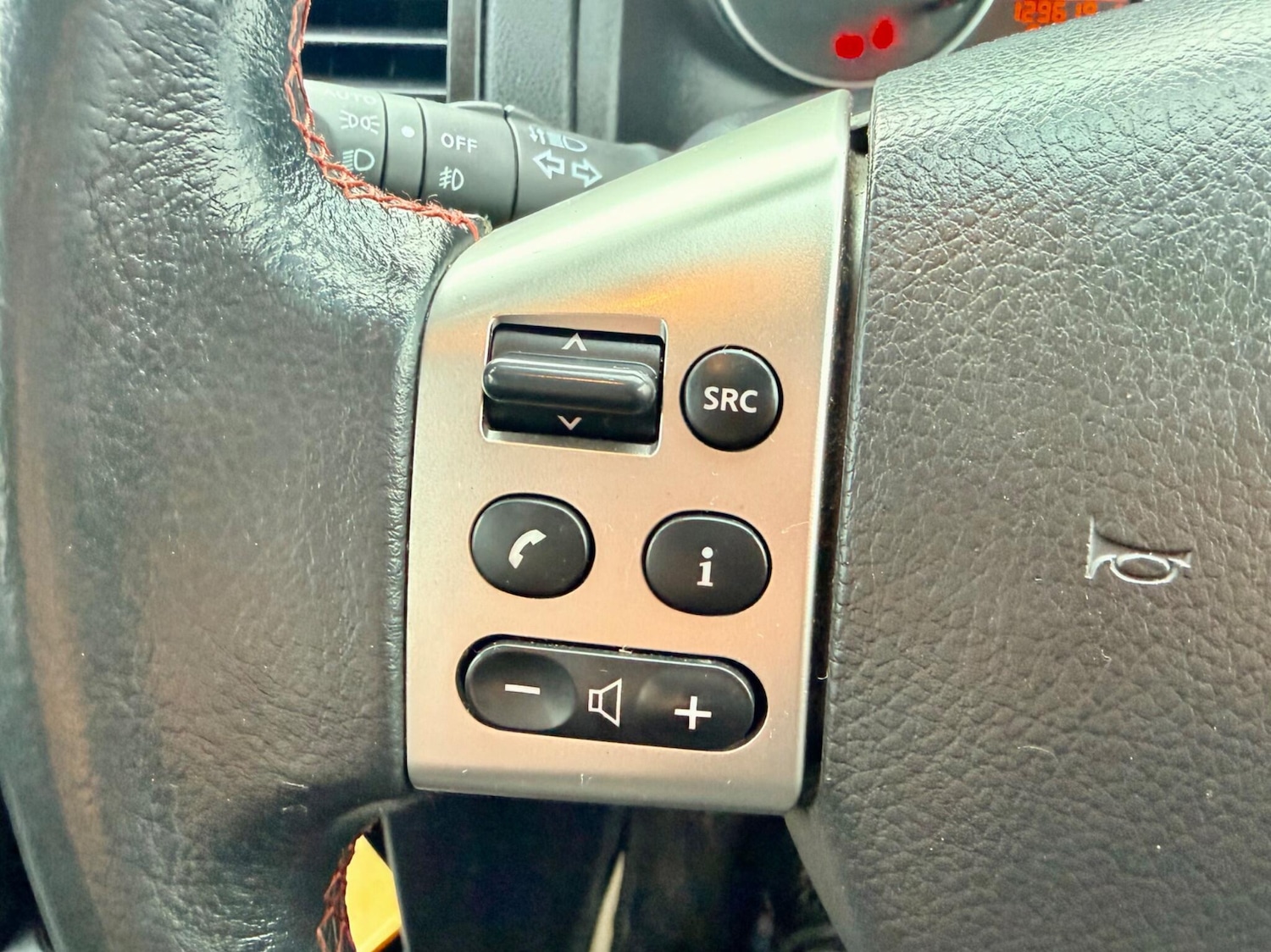 Used Nissan Note 2010 for sale - 77396105: Photo 30