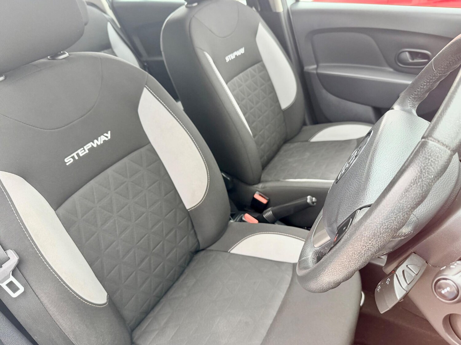 Used Dacia Sandero Stepway for sale - 77484152: Photo 18