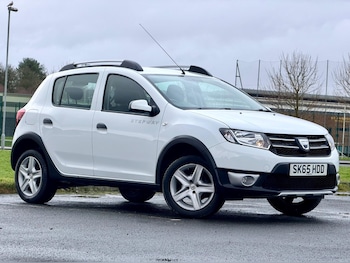 Used Dacia Sandero Stepway 2015 for sale - 77484152: Photo