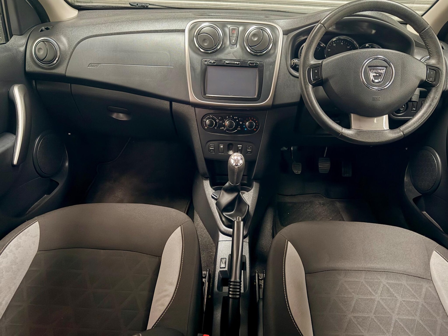 Used Dacia Sandero Stepway for sale - 77484152: Photo 3