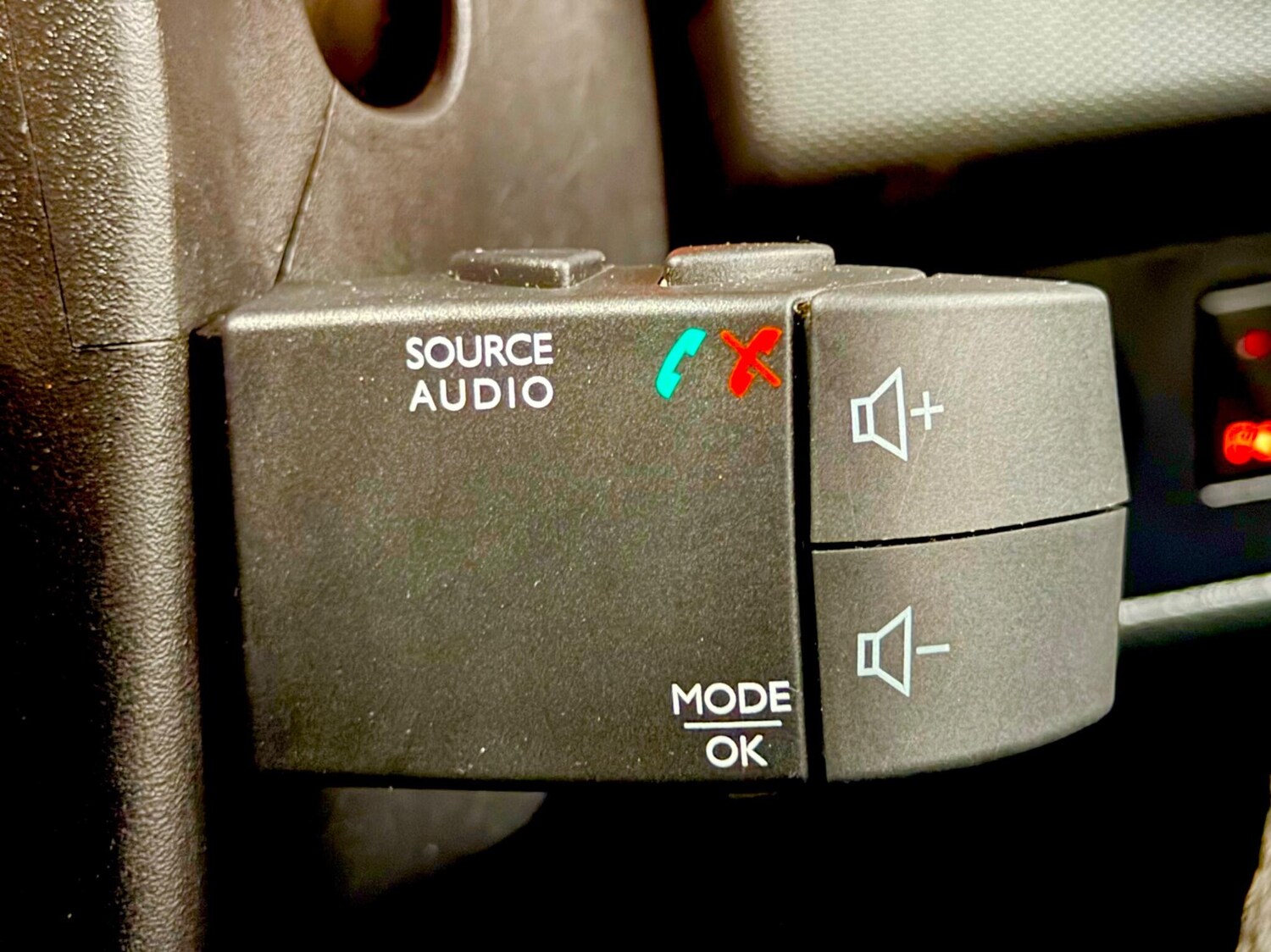 Used Dacia Sandero Stepway for sale - 77484152: Photo 32