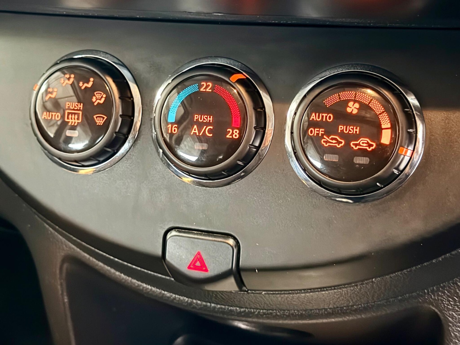 Used Nissan Note 2010 for sale - 78062719: Photo 37