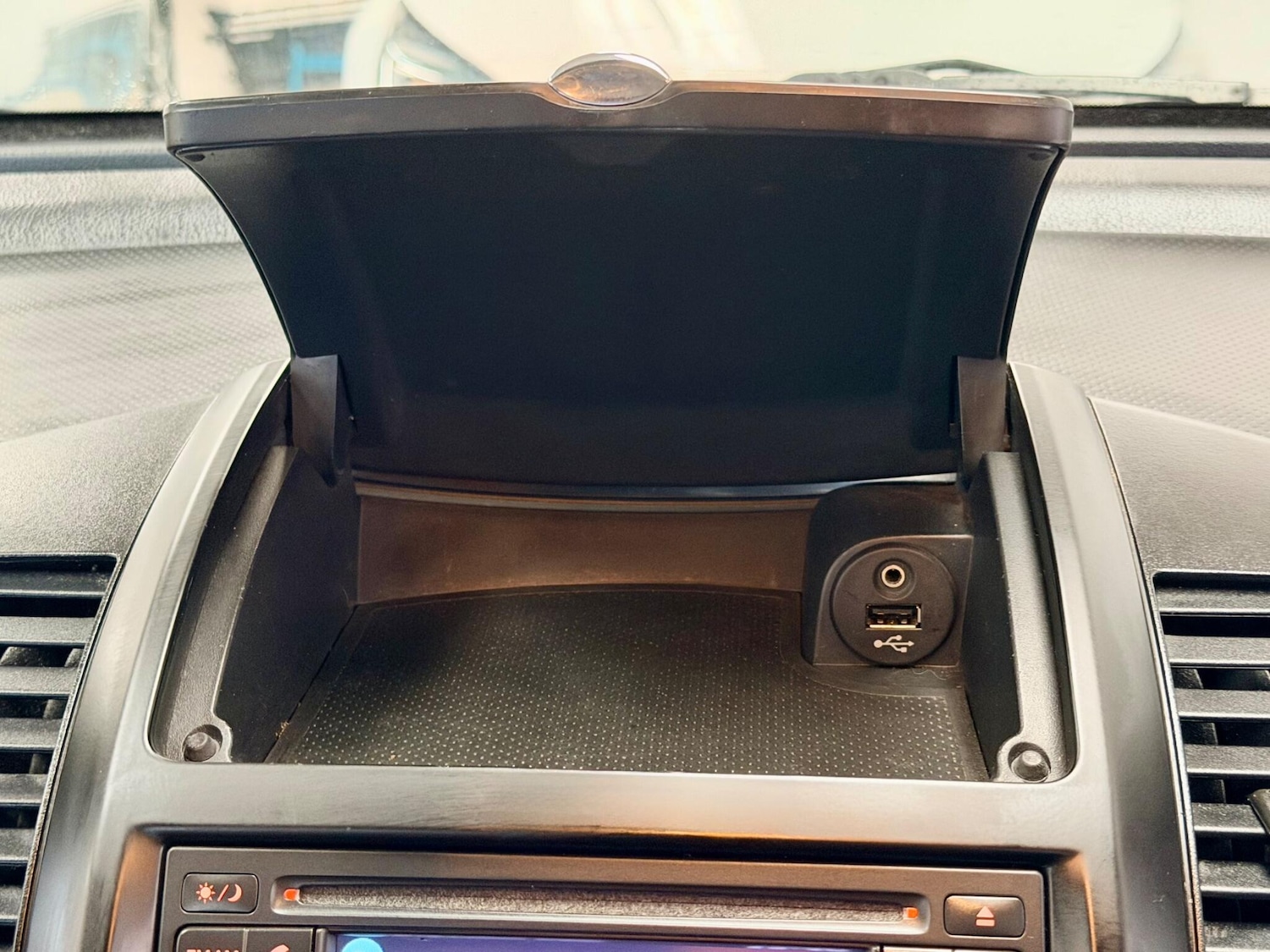 Used Nissan Note 2010 for sale - 78062719: Photo 38