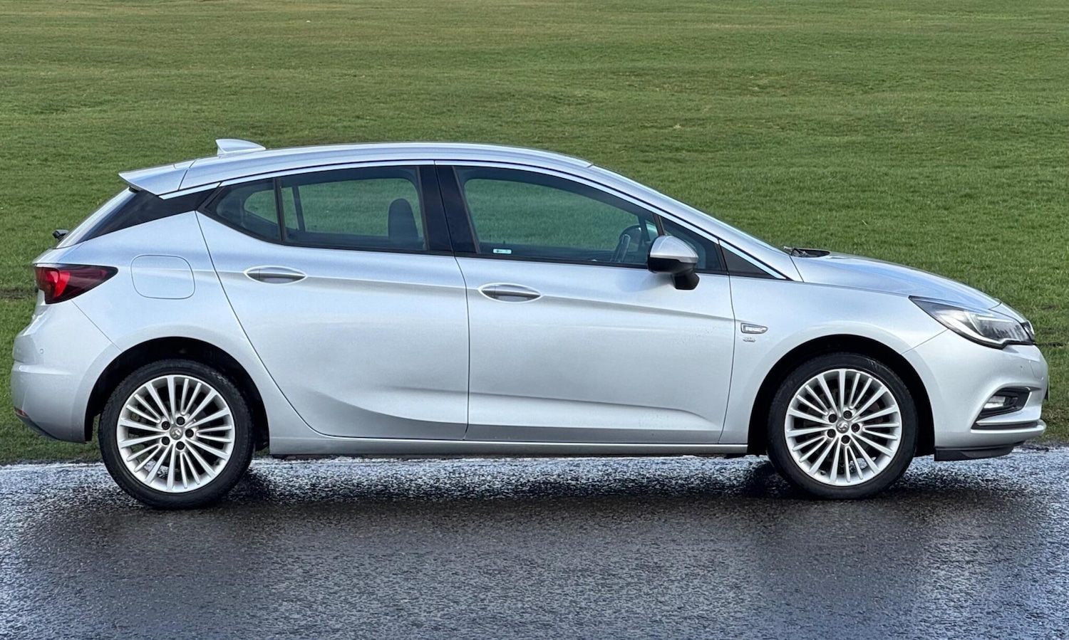 Used Vauxhall Astra for sale - 77882643: Photo 15