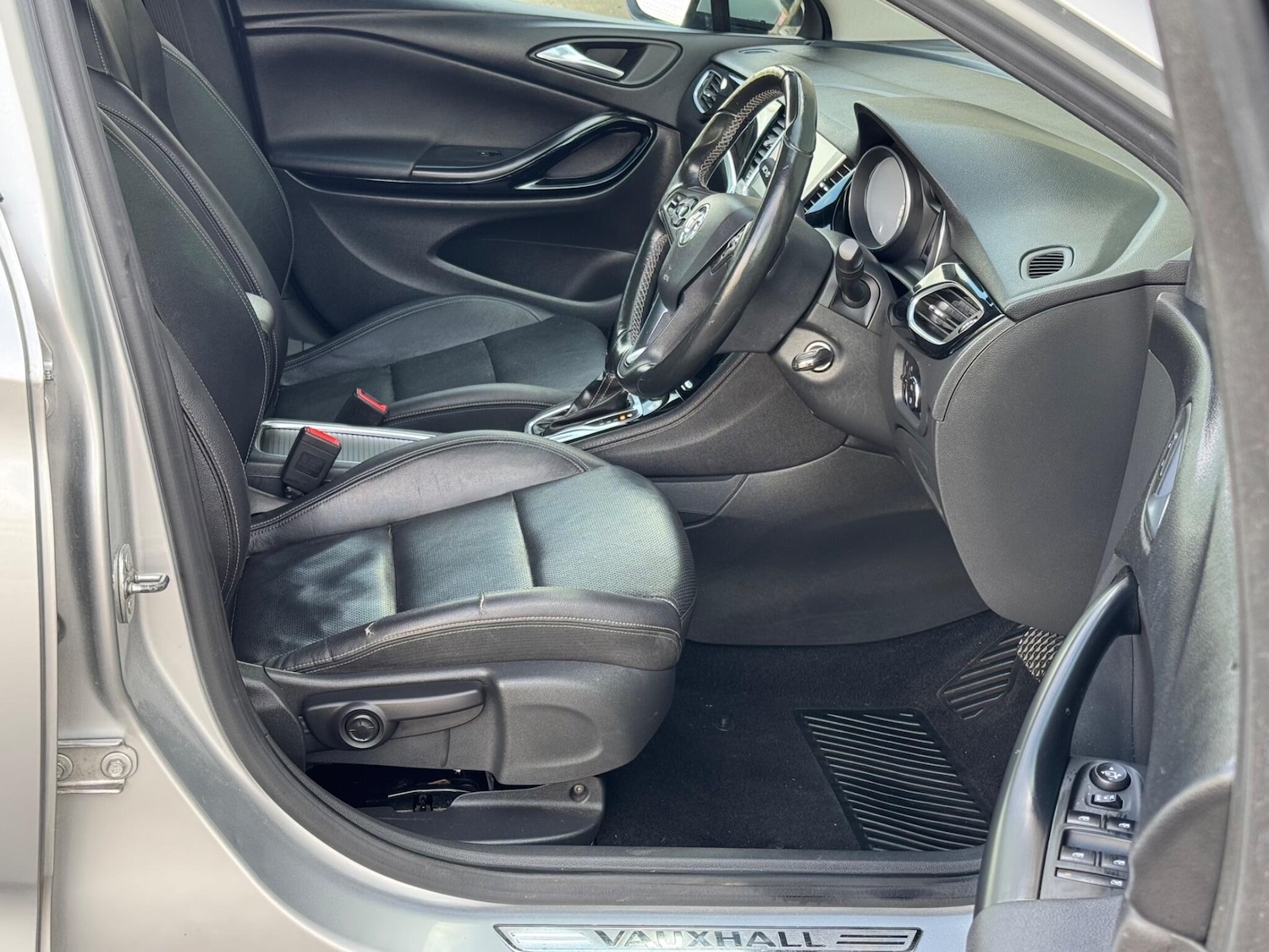 Used Vauxhall Astra for sale - 77882643: Photo 24