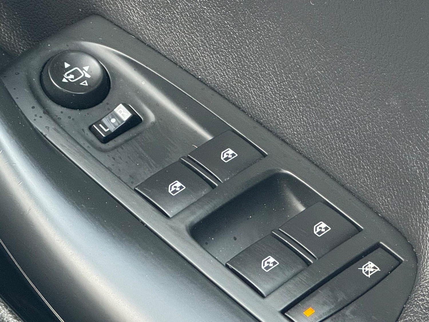 Used Vauxhall Astra for sale - 77882643: Photo 44