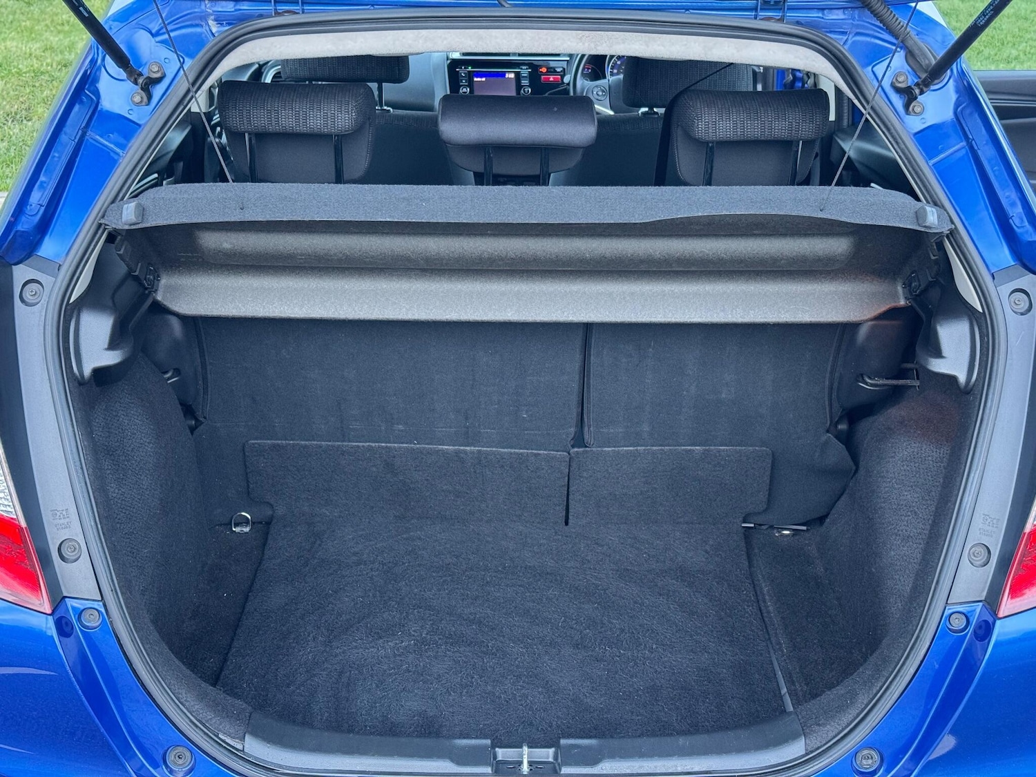 Used Honda Jazz 2015 for sale - 76898417: Photo 14