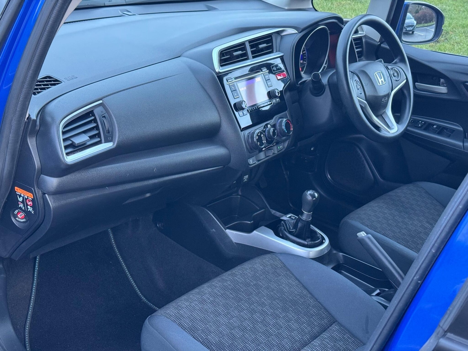 Used Honda Jazz 2015 for sale - 76898417: Photo 18