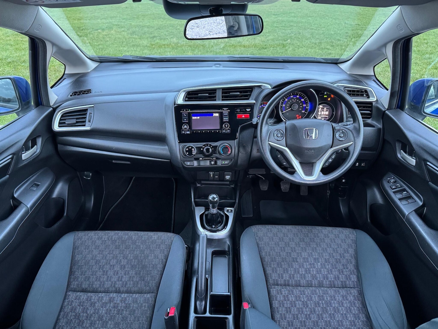 Used Honda Jazz 2015 for sale - 76898417: Photo 23