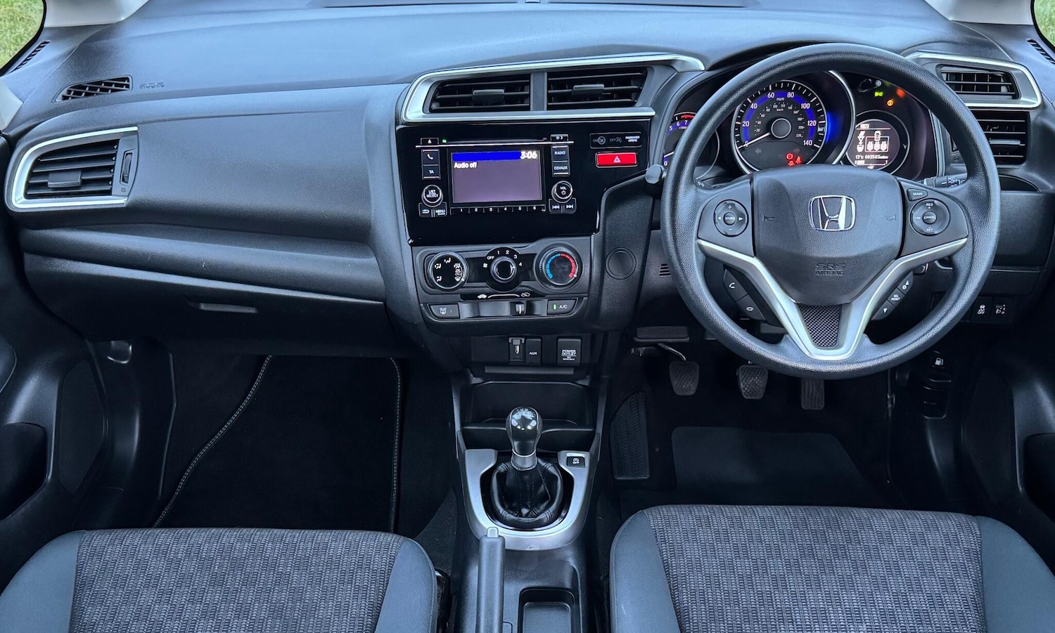 Used Honda Jazz 2015 for sale - 76898417: Photo 24