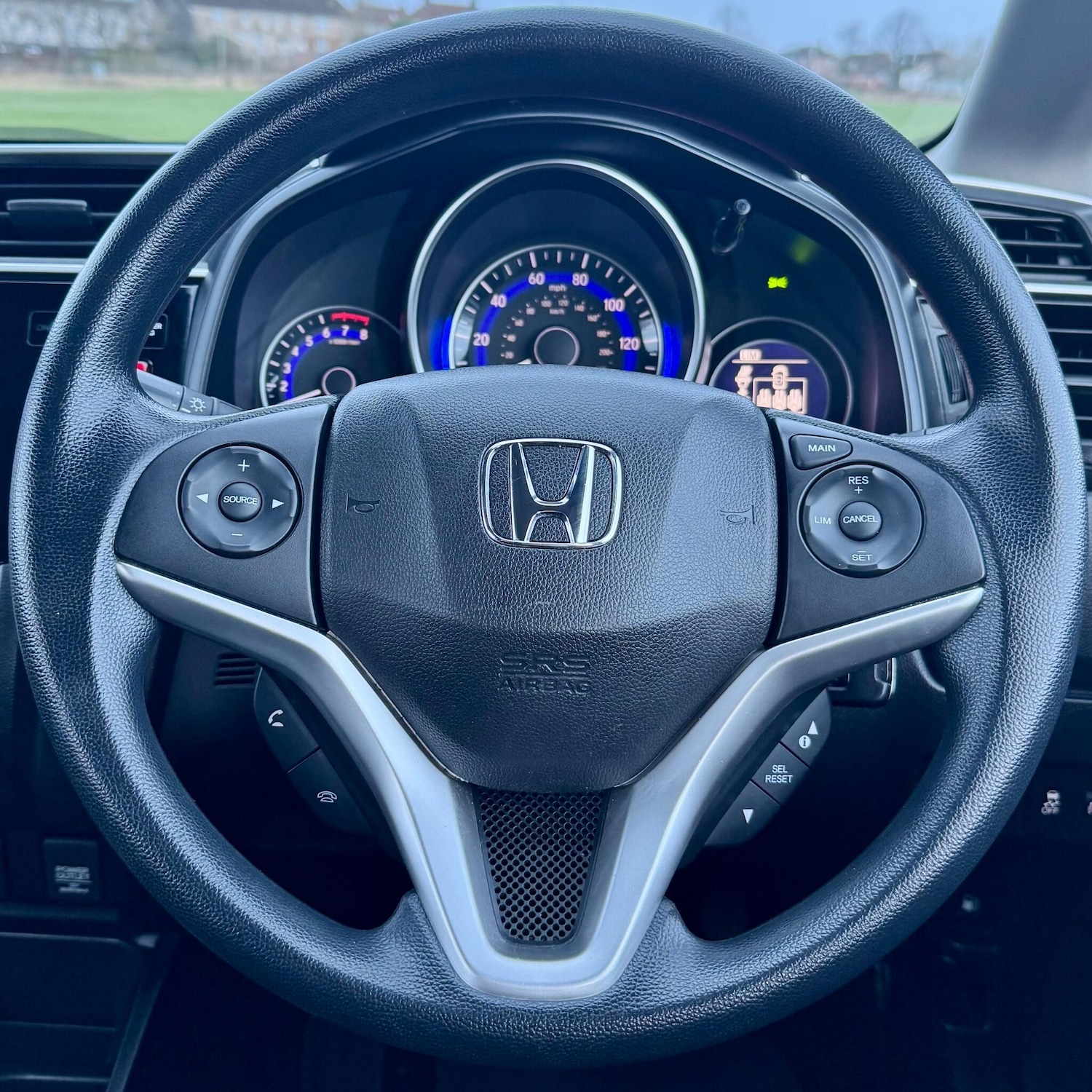 Used Honda Jazz 2015 for sale - 76898417: Photo 26