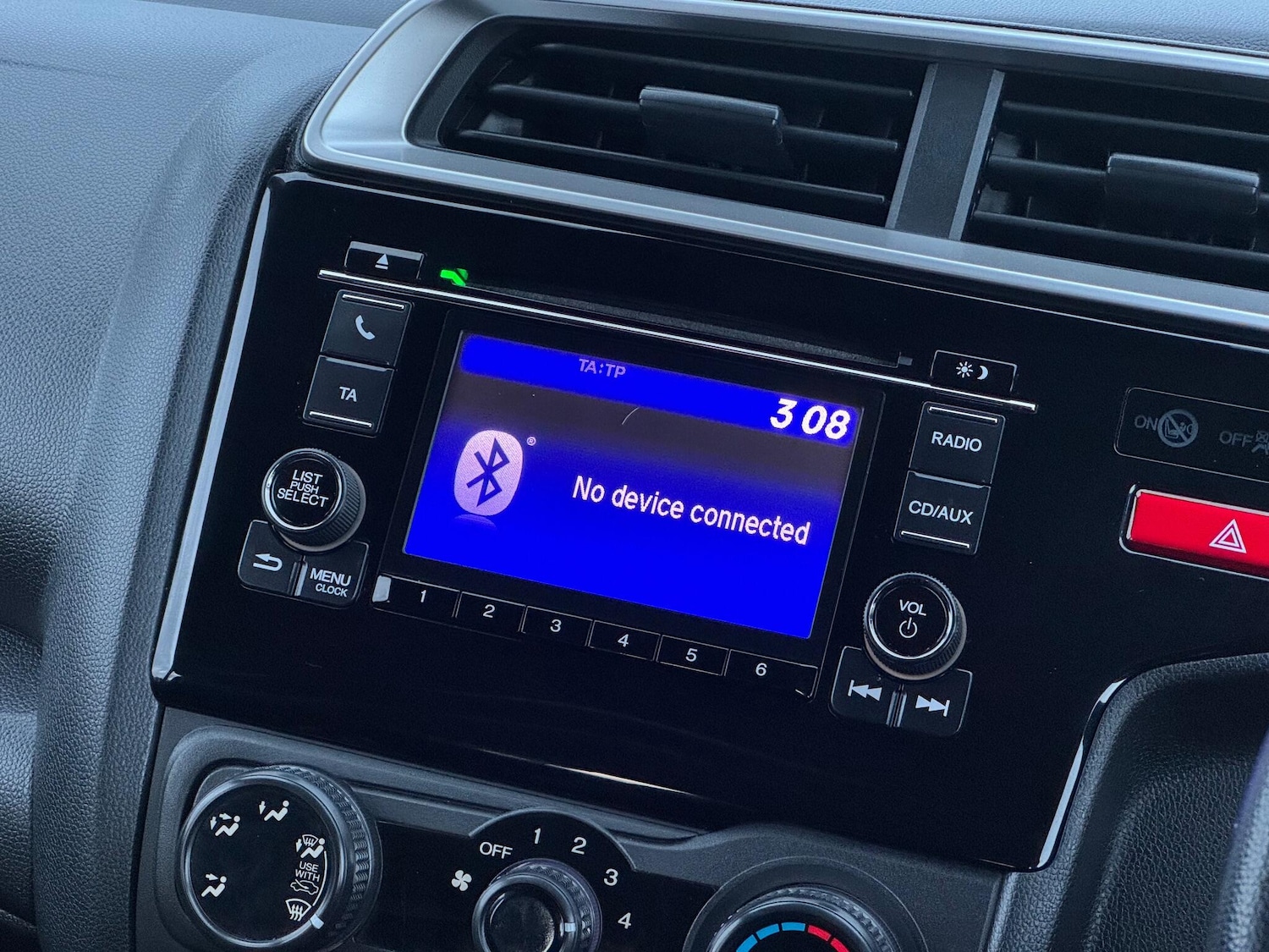 Used Honda Jazz 2015 for sale - 76898417: Photo 38