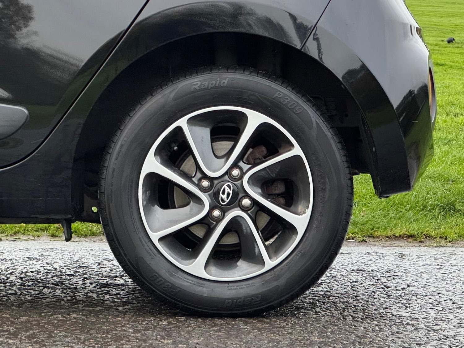 Used Hyundai i10 2018 for sale - 76840740: Photo 19