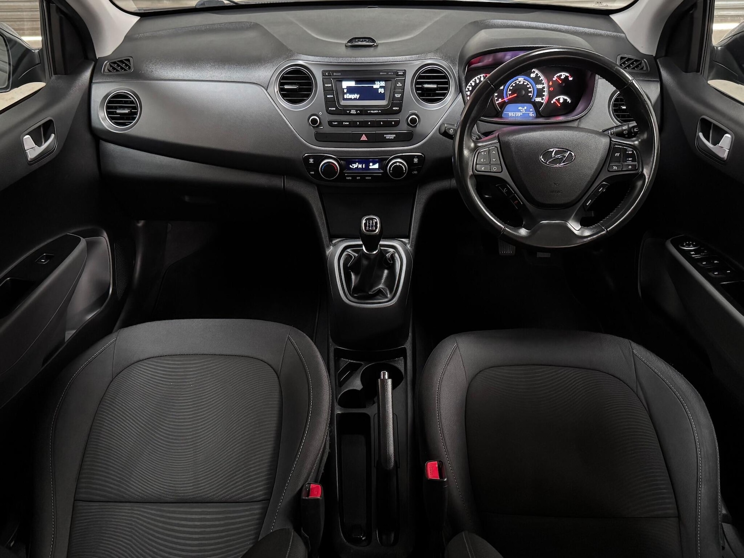 Used Hyundai i10 2018 for sale - 76840740: Photo 30