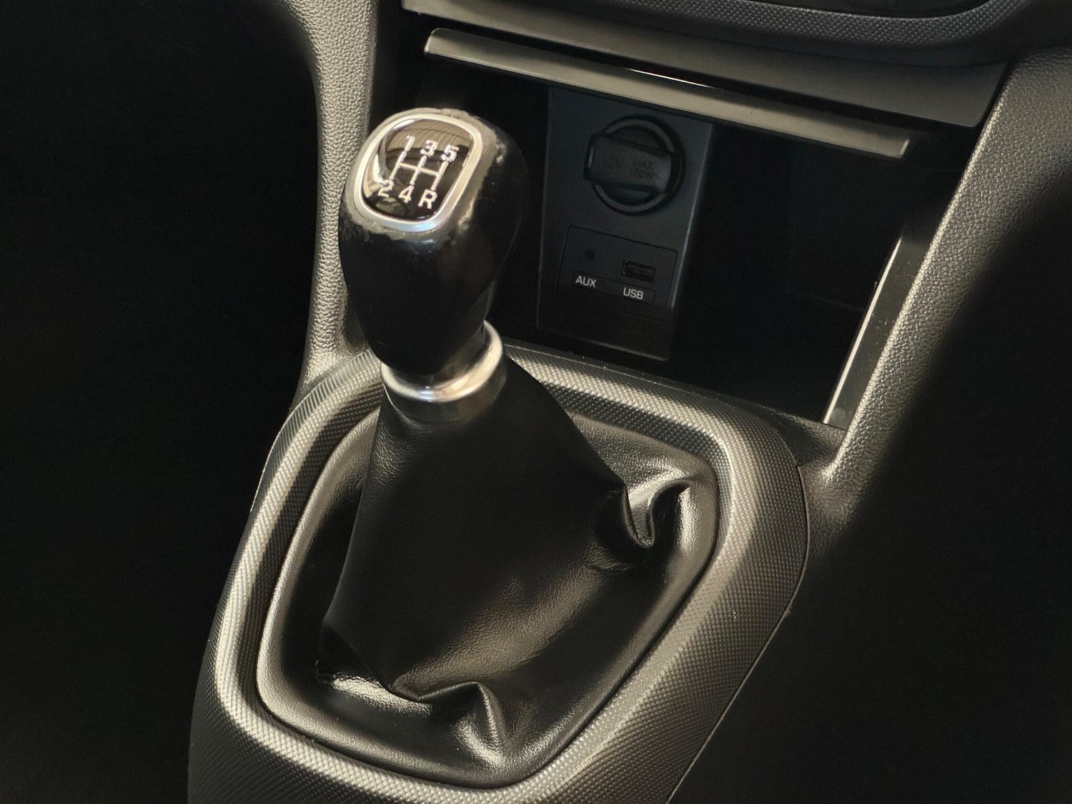 Used Hyundai i10 2018 for sale - 76840740: Photo 41