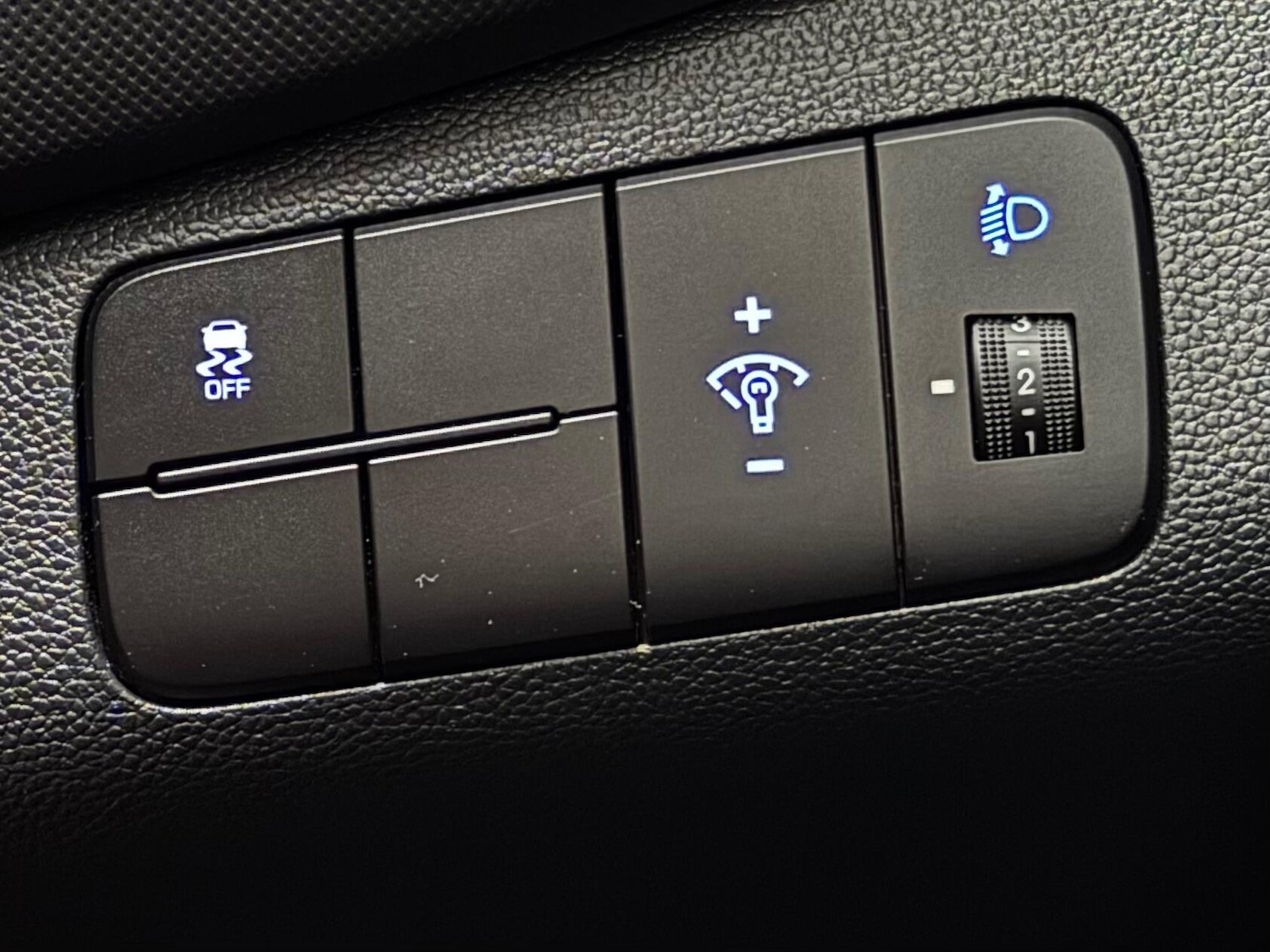 Used Hyundai i10 2018 for sale - 76840740: Photo 48