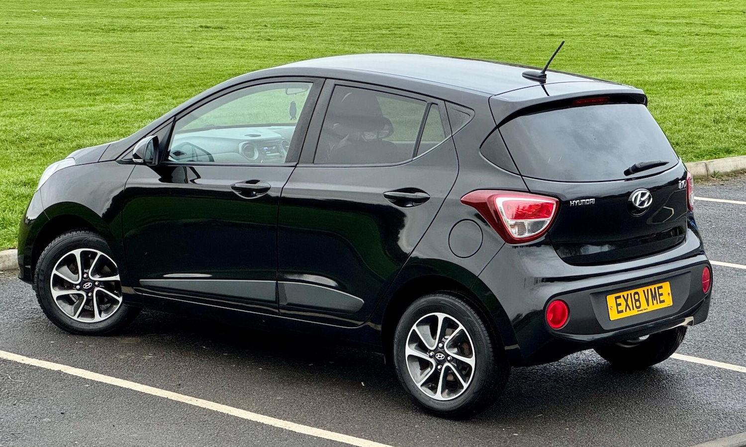 Used Hyundai i10 2018 for sale - 76840740: Photo 9